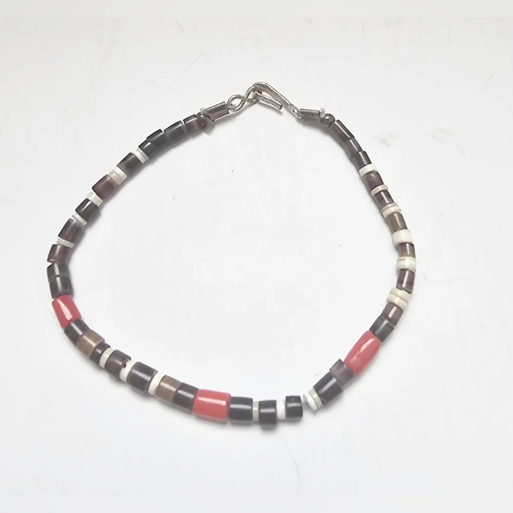 1970s Minimalist Beaded Bracelet with Red Accent